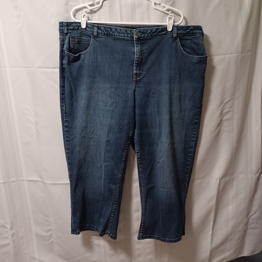 Lane Bryant Jeans Women 22 Blue Capri Mid Rise Stretch Denim Casual Straight Leg